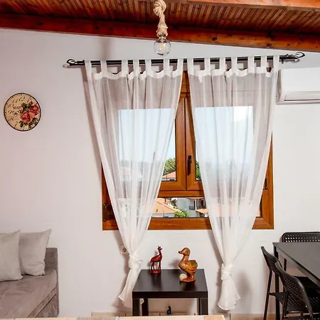 Velpina Apartment *